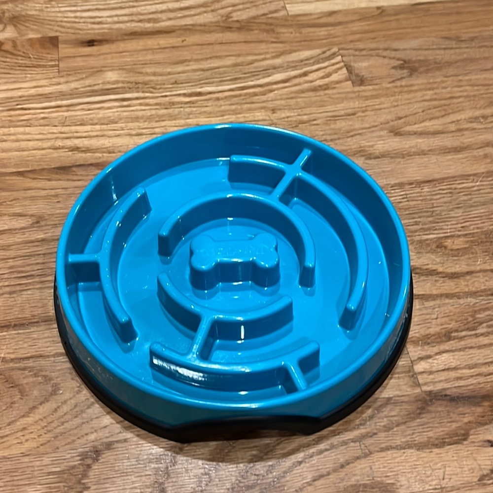 Petstages dog feeder/bowl